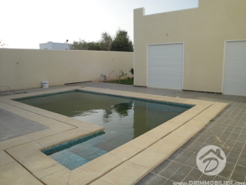 V 045 -                            Vente
                           Villa avec piscine Djerba
